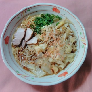 あみちりめんの野菜炒め入り醤油ラーメン